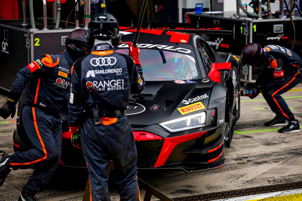 Sebastian Øgaard uheldig på Nürburgring.
(Foto: SRO Motorsports Group)